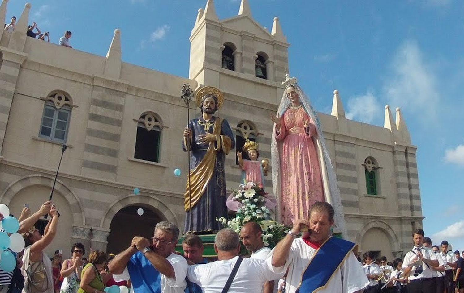 Ferragosto a Tropea: La processione della Madonna dell’Isola sul Mare